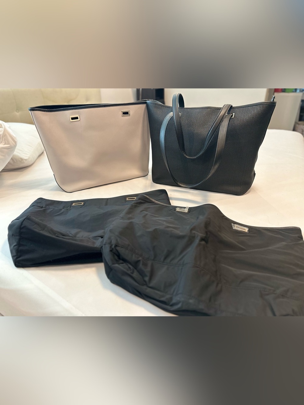 Lo & Sons 13” Seville Leather Tote with 3 additional shells